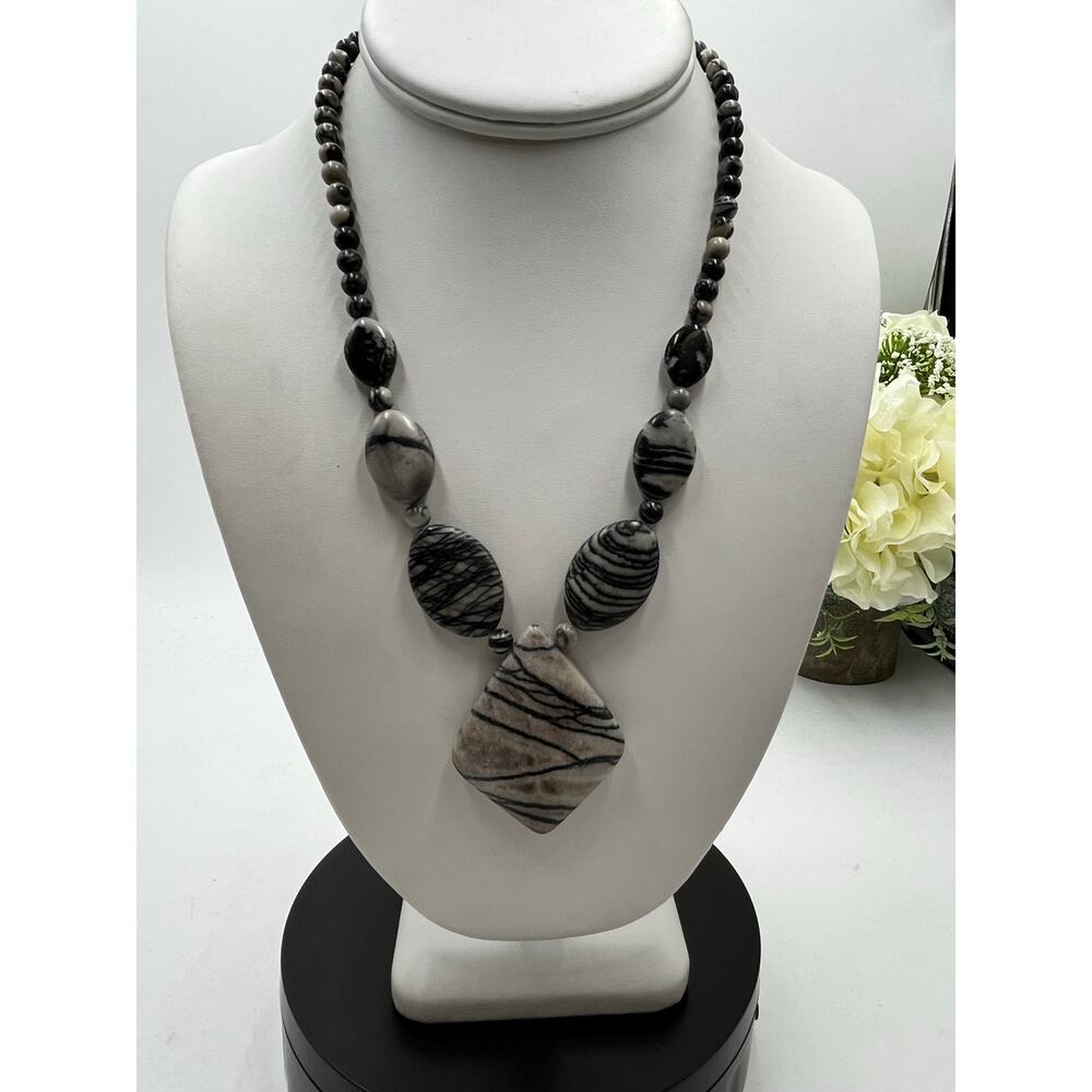 Desert Rose Trading Jay King Black Grey Zebra Jasper Stone Sterling‎ Necklace